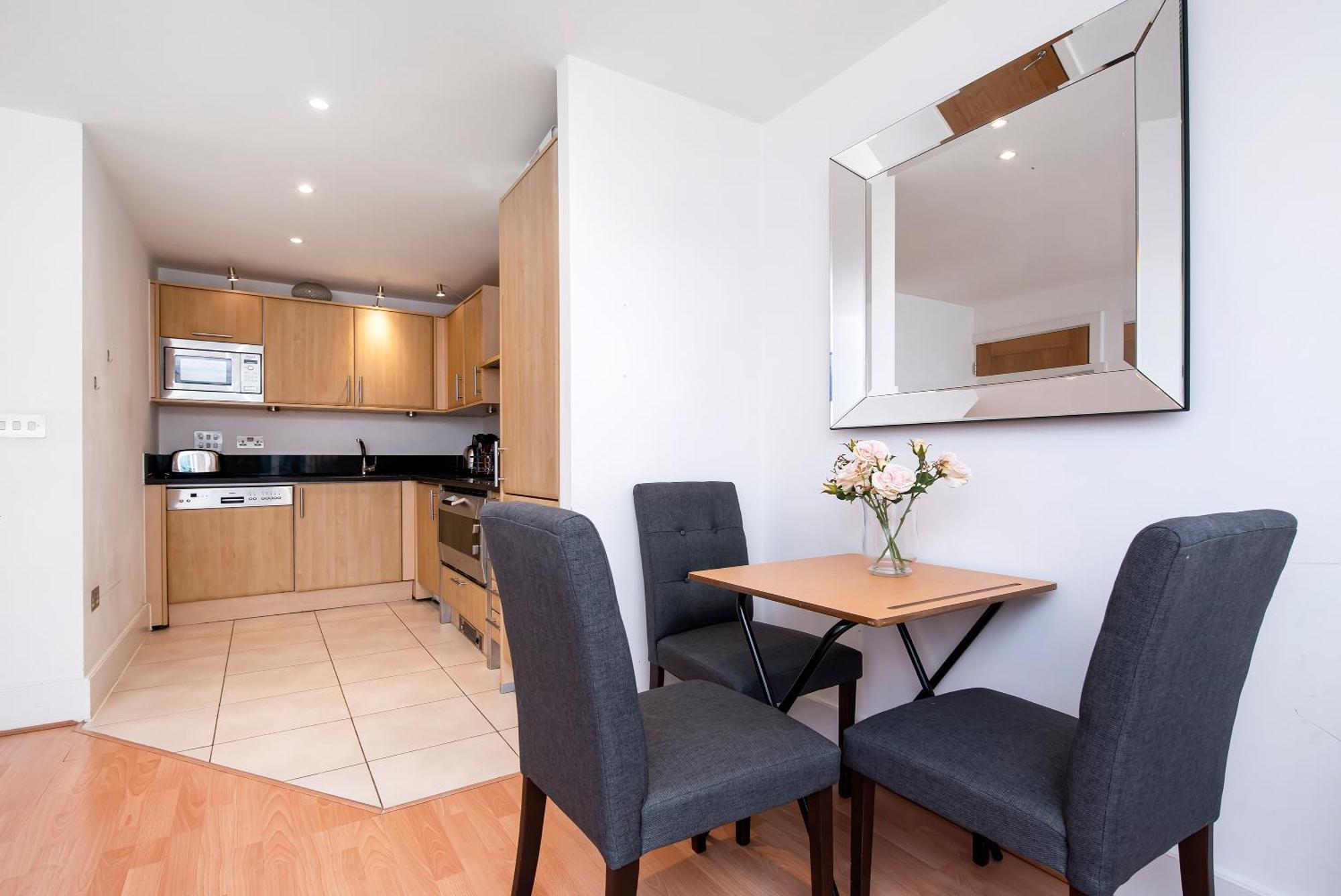 Central 2 Bed With Large Terrace Londra Exterior foto